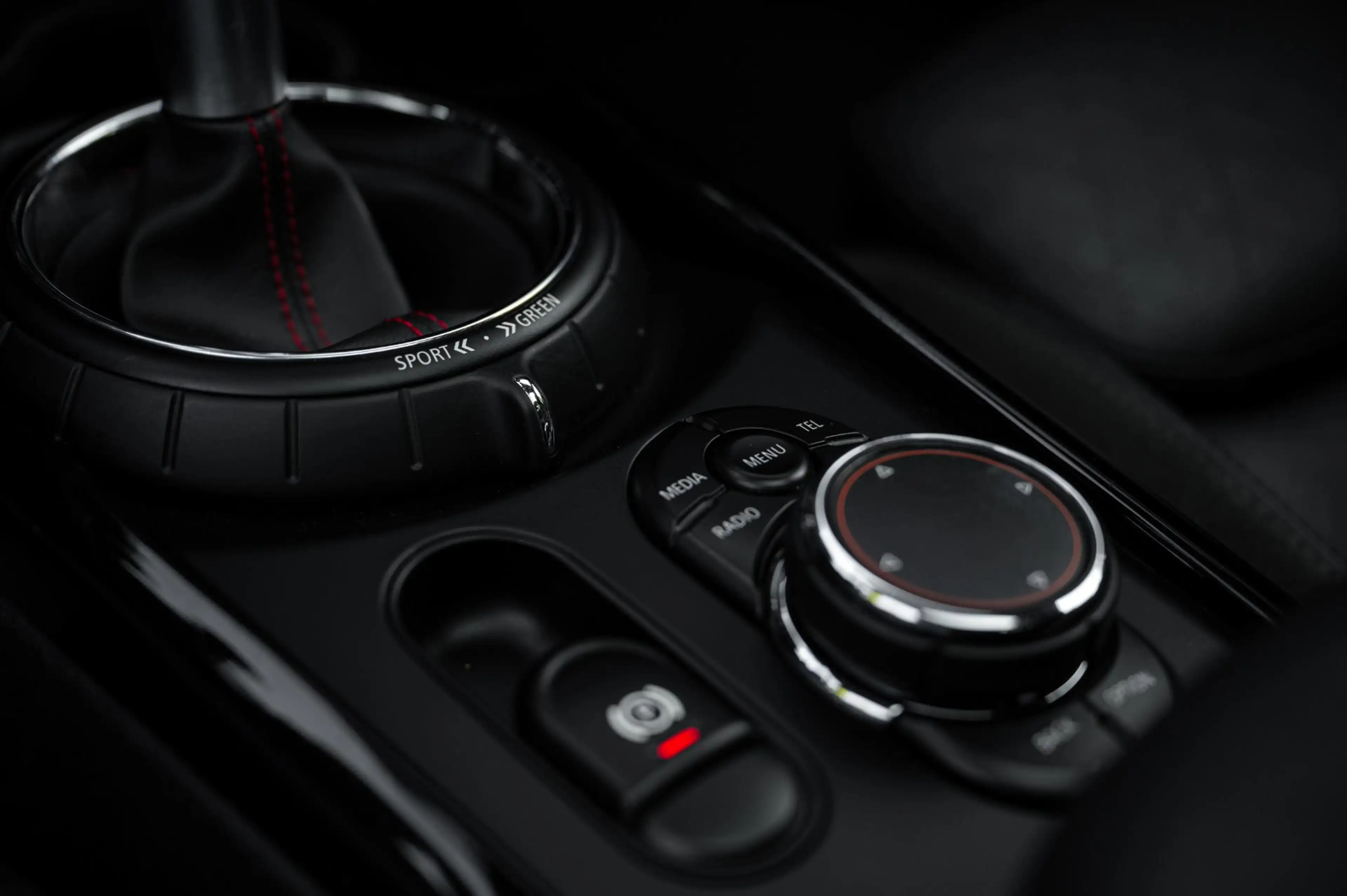 MINI Cooper S Clubman Mini 2.0 192pk |JCW-Pakket|HUD|Pano|Memory| — photo 17