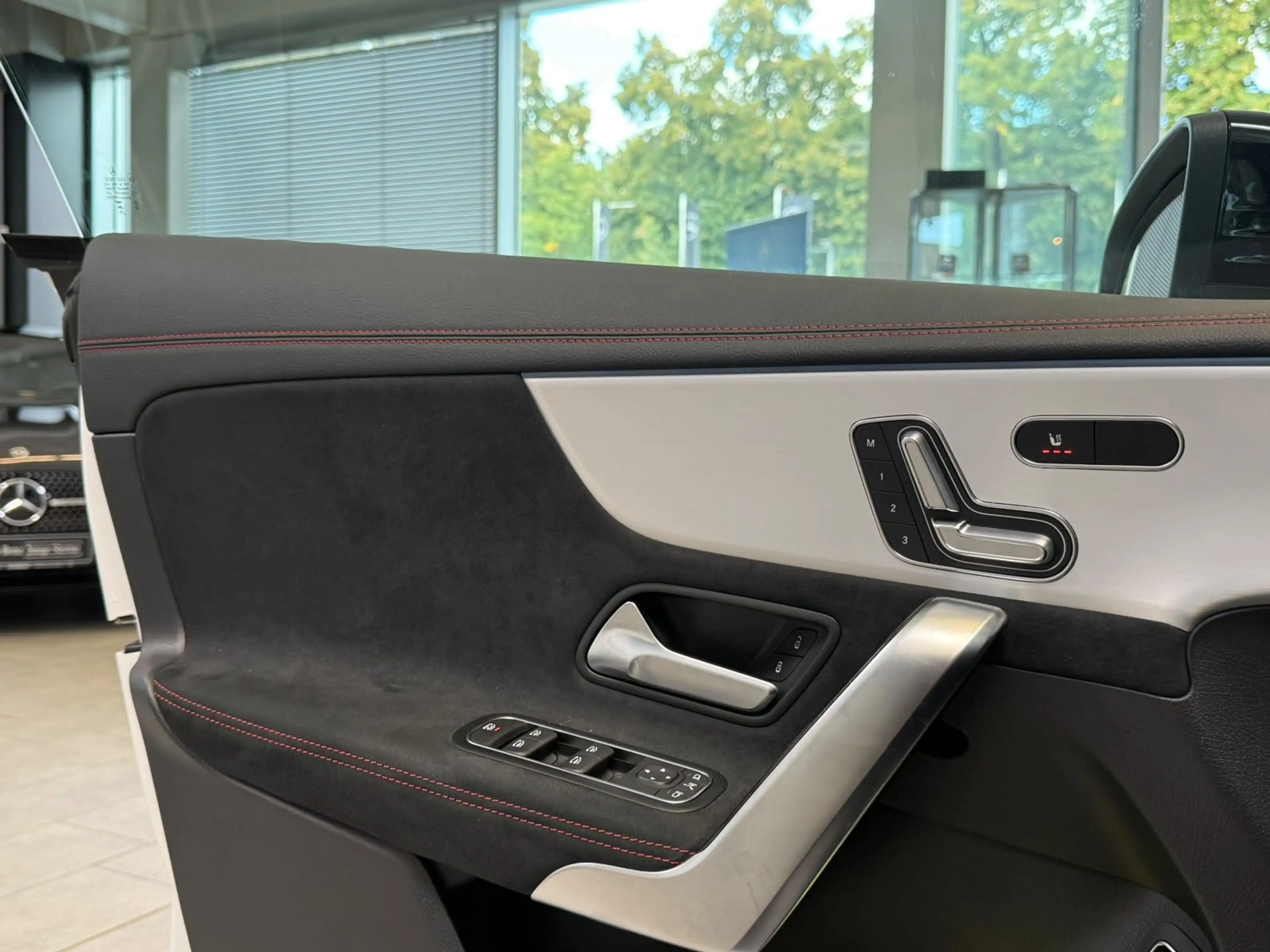 Mercedes-Benz CLA 250 e SB AMG+PANO+BURMESTER+DISTR.+HUD+MULTIB — photo 10