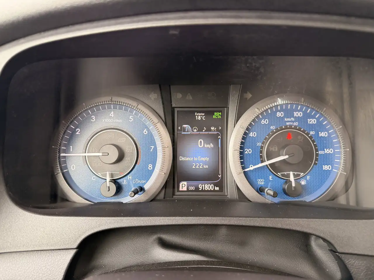 Toyota Sienna снимка Toyota Sienna
