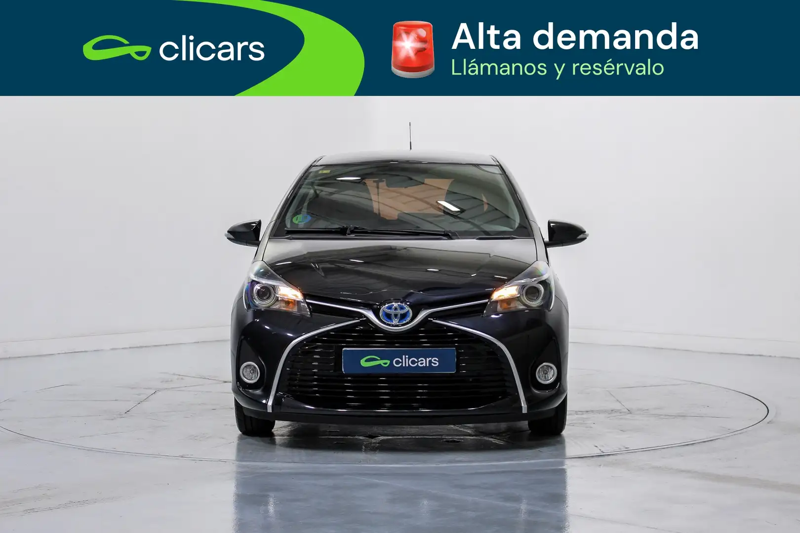 Toyota Yaris HSD 1.5 Advance Negro - 2