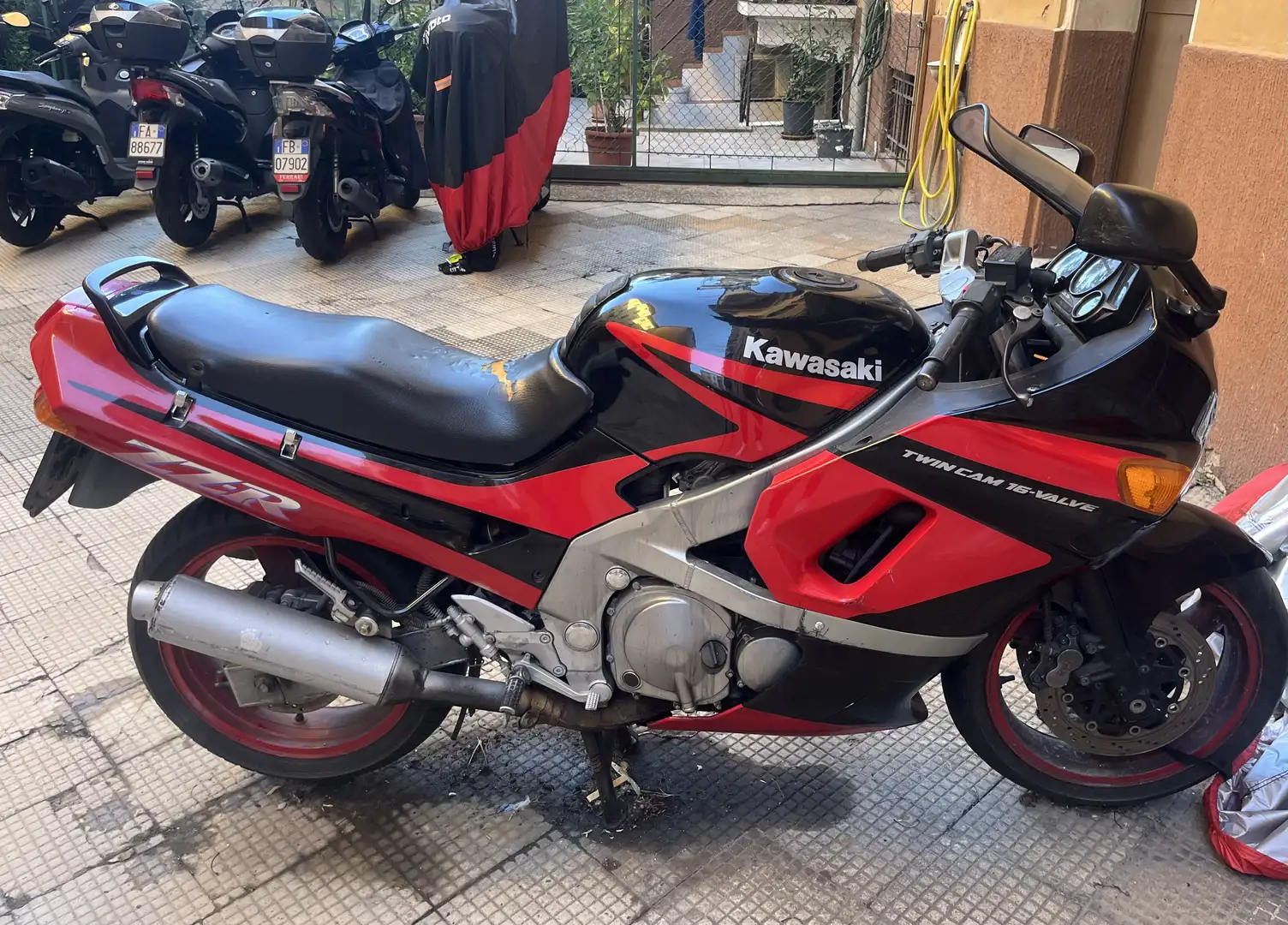 Kawasaki ZZR 600 - 1