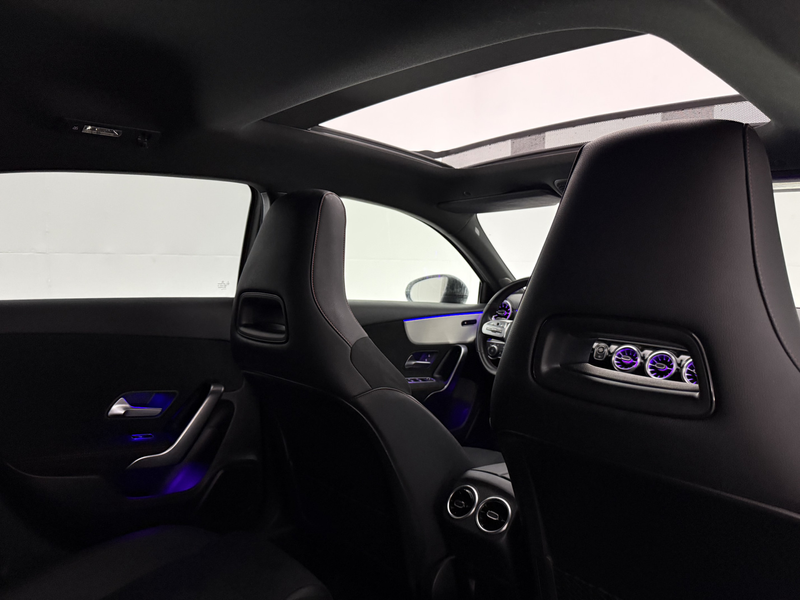Mercedes-Benz A 180 Business Solution AMG | Pano | Camera | Virtual | — photo 17