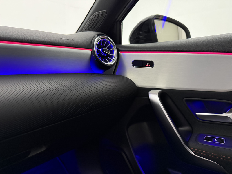 Mercedes-Benz A 180 Business Solution AMG | Pano | Camera | Virtual | — photo 27