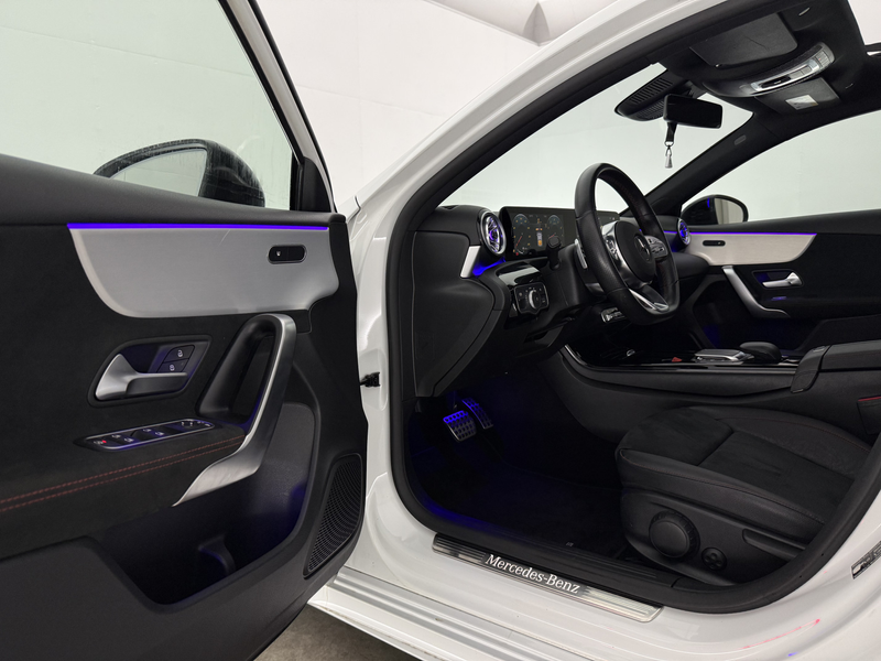 Mercedes-Benz A 180 Business Solution AMG | Pano | Camera | Virtual | — photo 32