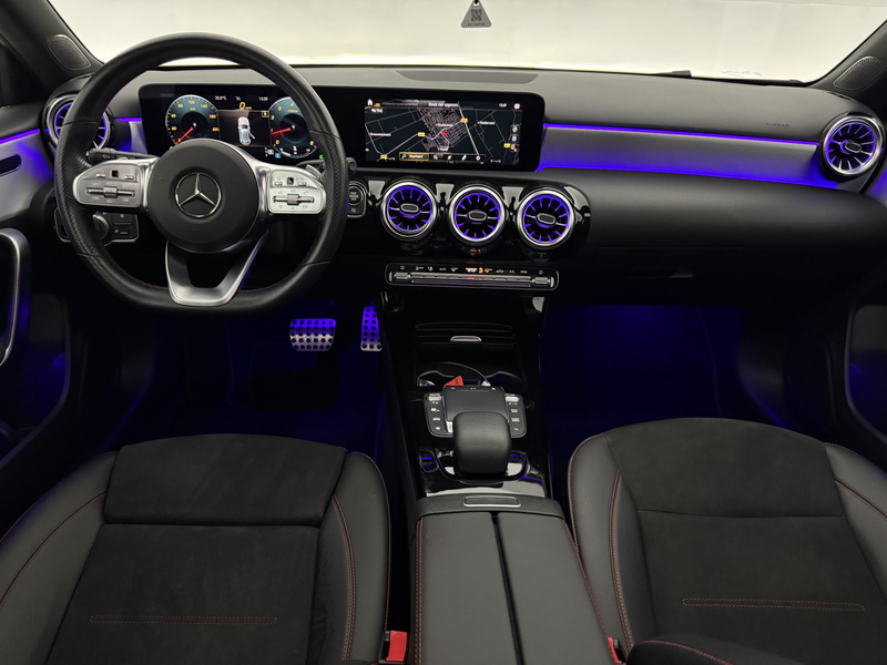 Mercedes-Benz A 180 Business Solution AMG | Pano | Camera | Virtual | — photo 2