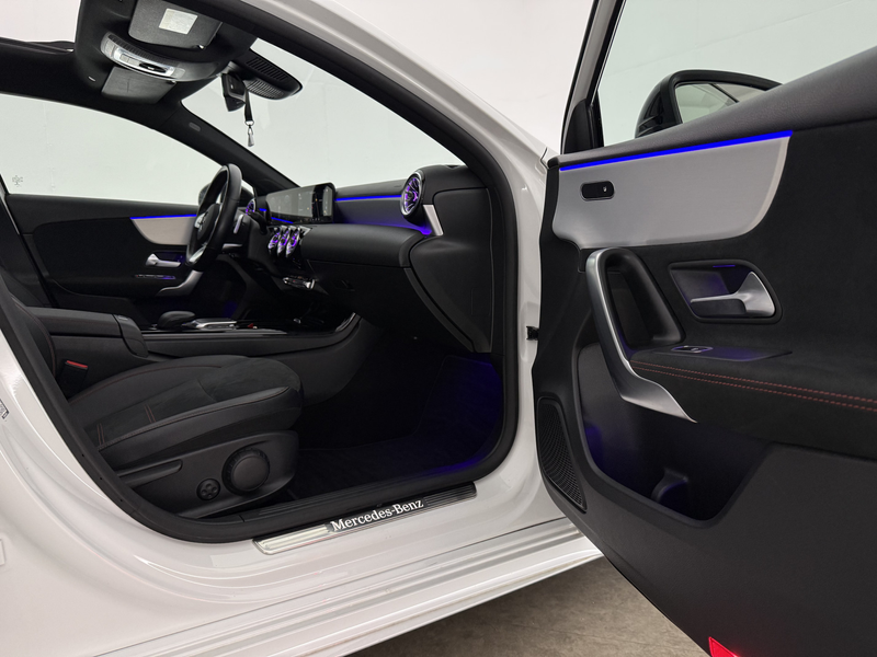 Mercedes-Benz A 180 Business Solution AMG | Pano | Camera | Virtual | — photo 30