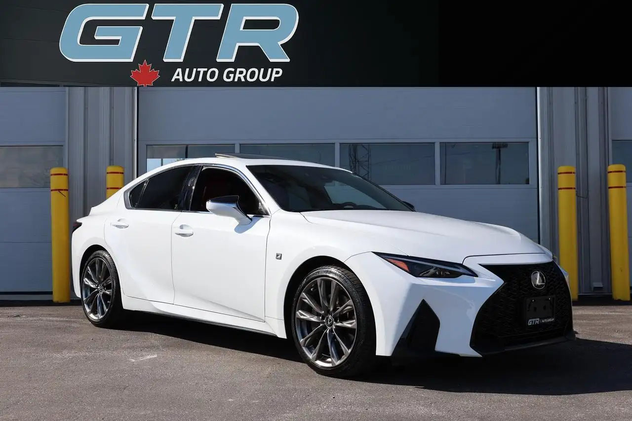 2021 Lexus IS