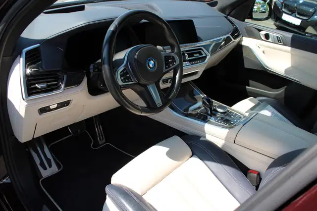 BMW X5 view 14