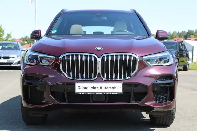 BMW X5 Xdrive45e view 4
