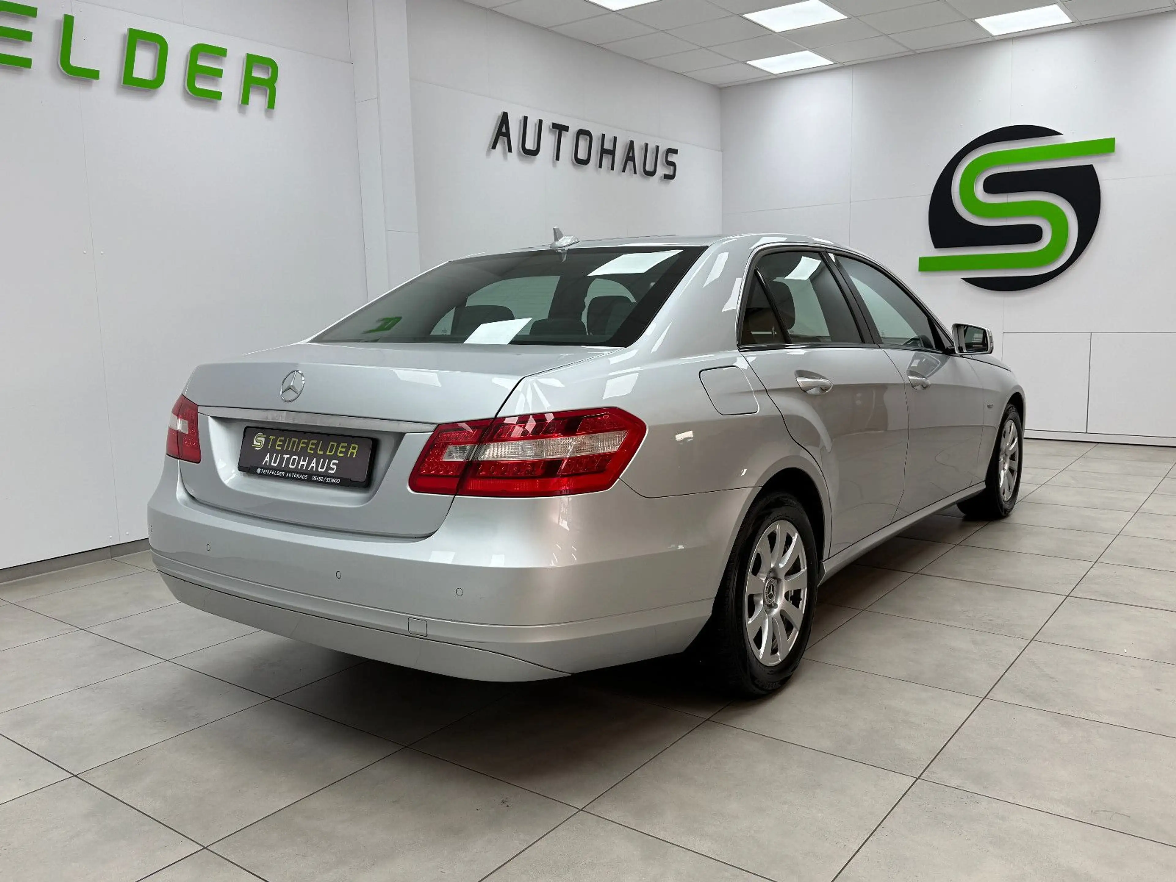 Mercedes-Benz E 250 Limousine CDI TEMPOMAT / ELEKTR. SITZE /BT — photo 7