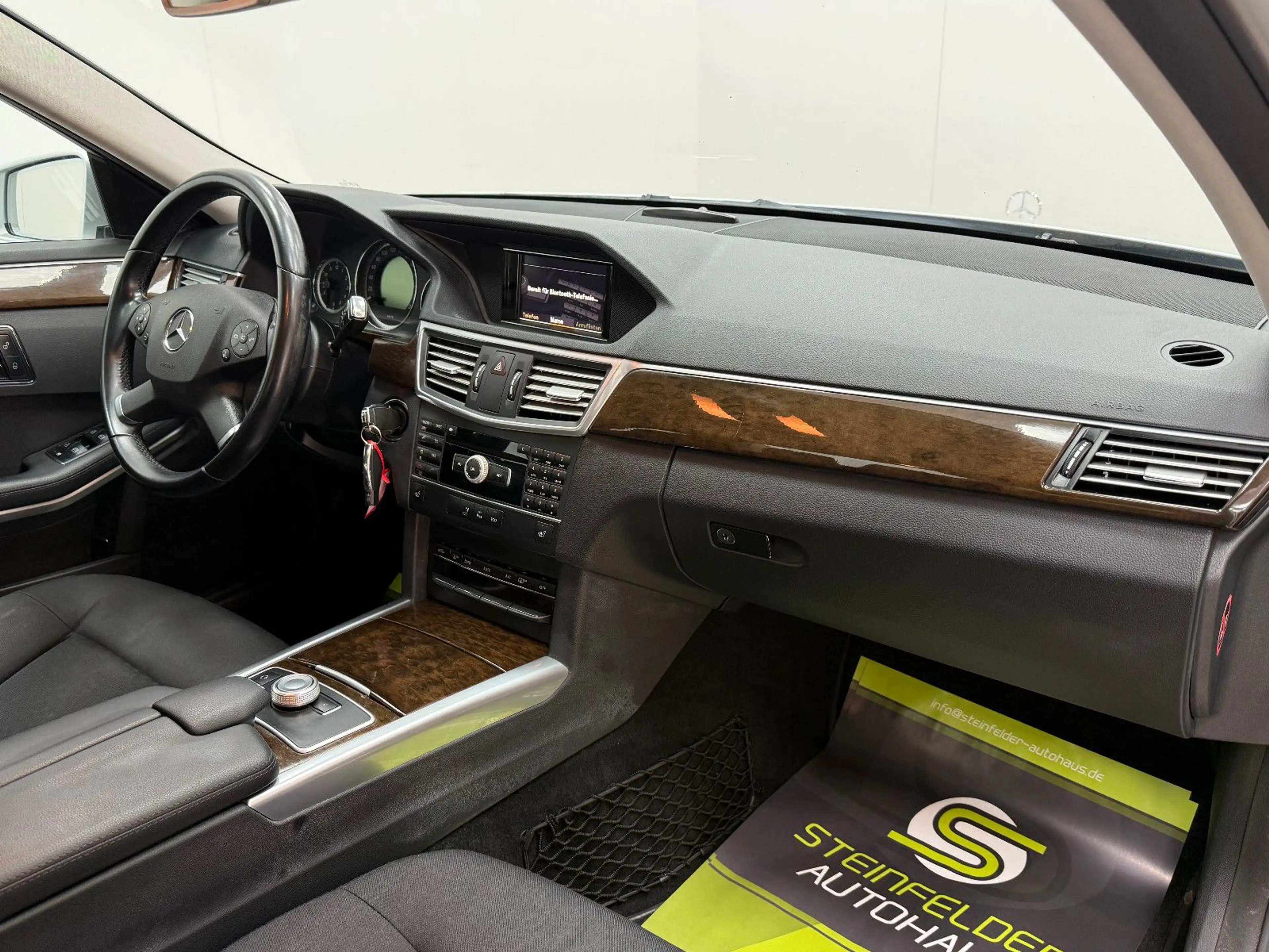 Mercedes-Benz E 250 Limousine CDI TEMPOMAT / ELEKTR. SITZE /BT — photo 10