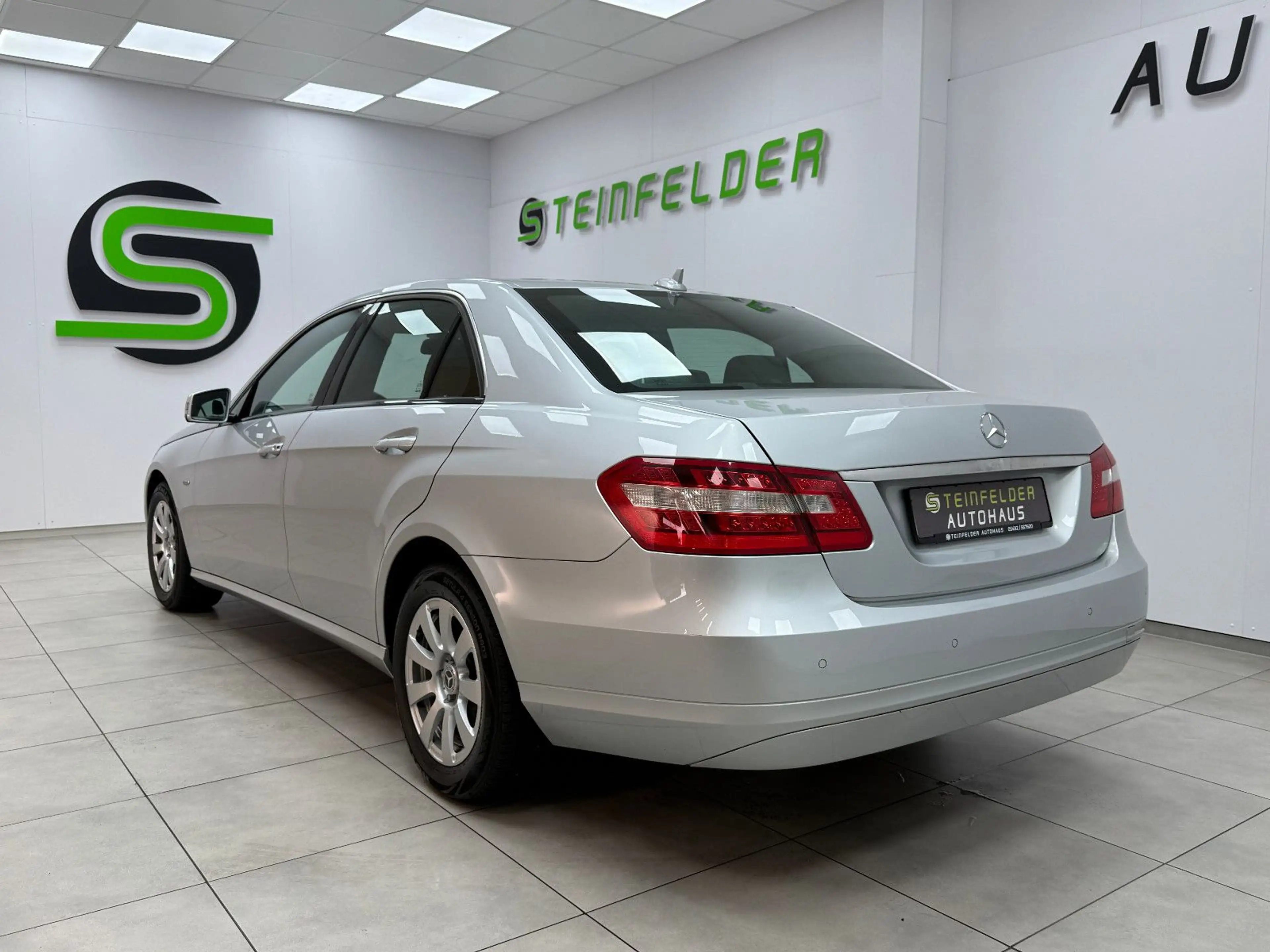 Mercedes-Benz E 250 Limousine CDI TEMPOMAT / ELEKTR. SITZE /BT — photo 5