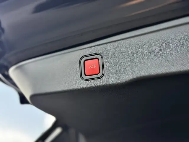 Jeep Avenger view 8