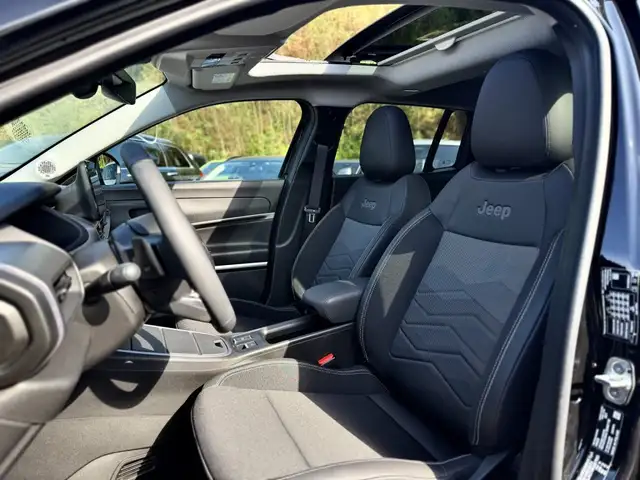 Jeep Avenger view 13