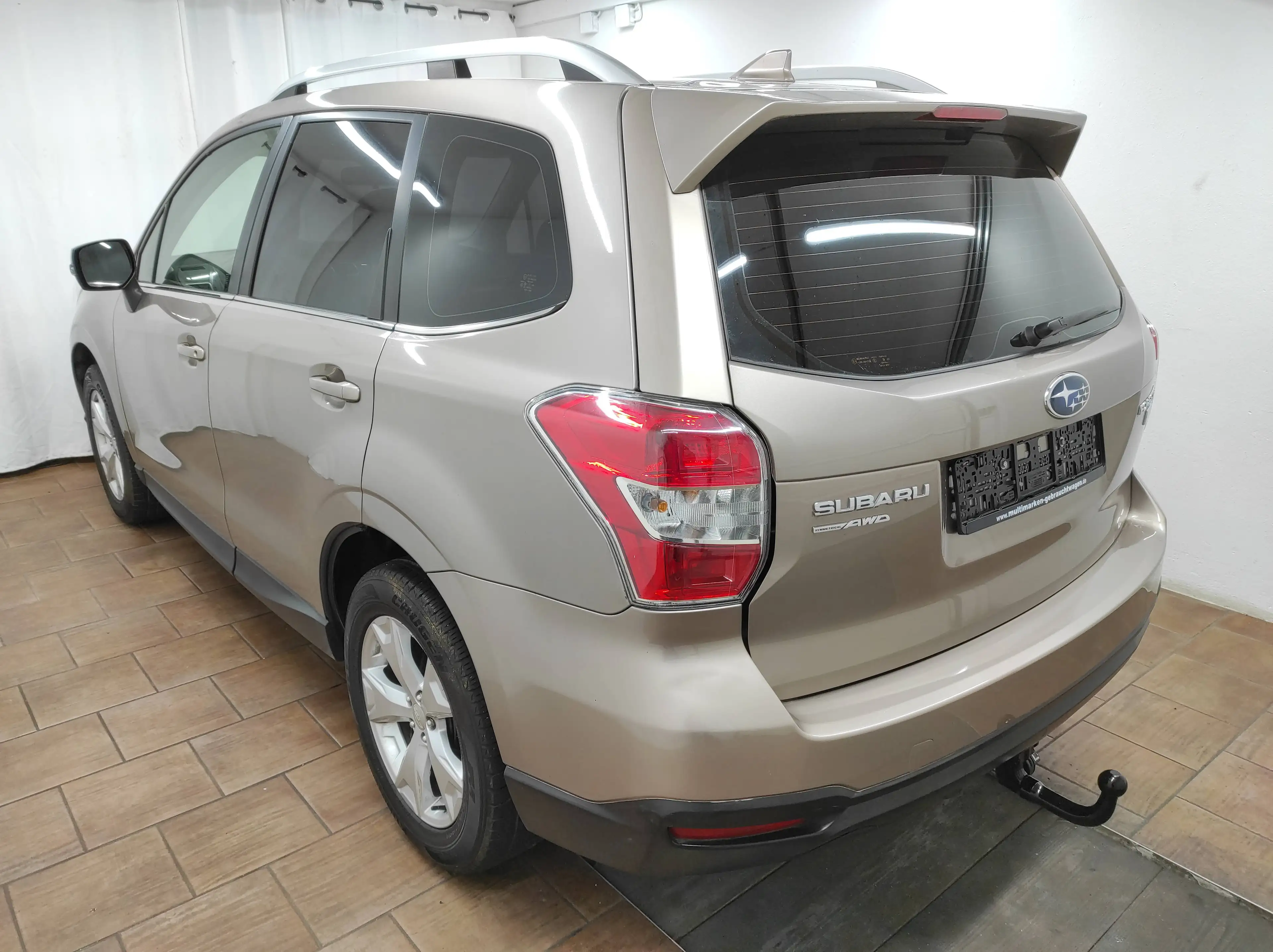 Subaru Forester 2.0 D AUTOMATIK ALLRAD 4X4 XENON KLIMA EURO-6 AHK — photo 6