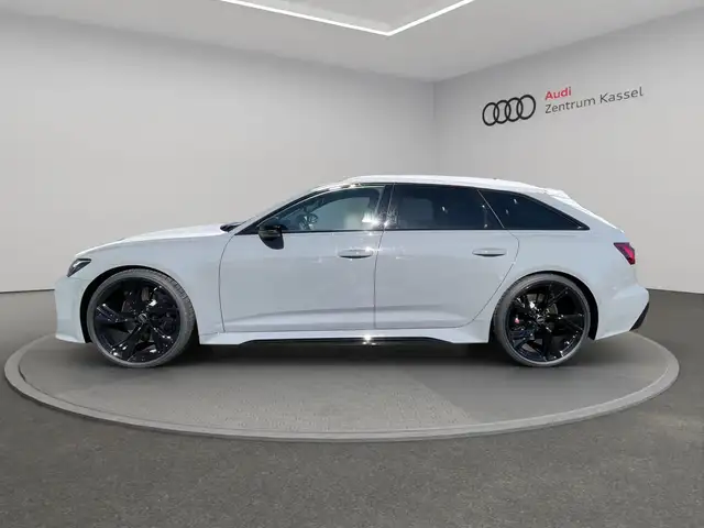 Audi RS6 view 4