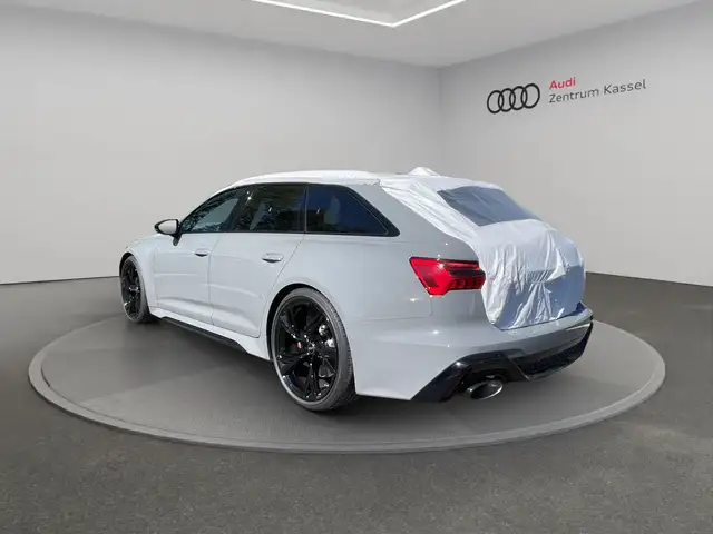 Audi RS6 view 5