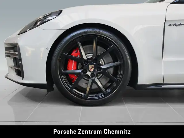 Porsche Panamera view 6