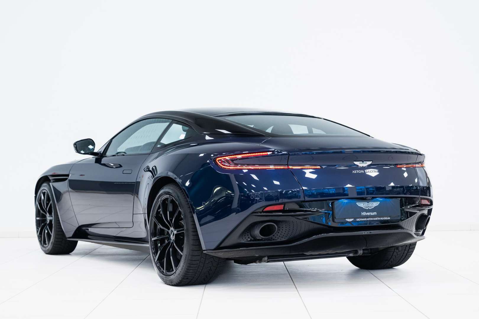 Aston Martin DB11 AMR Coupe V12 -  - Joinsteer - #2