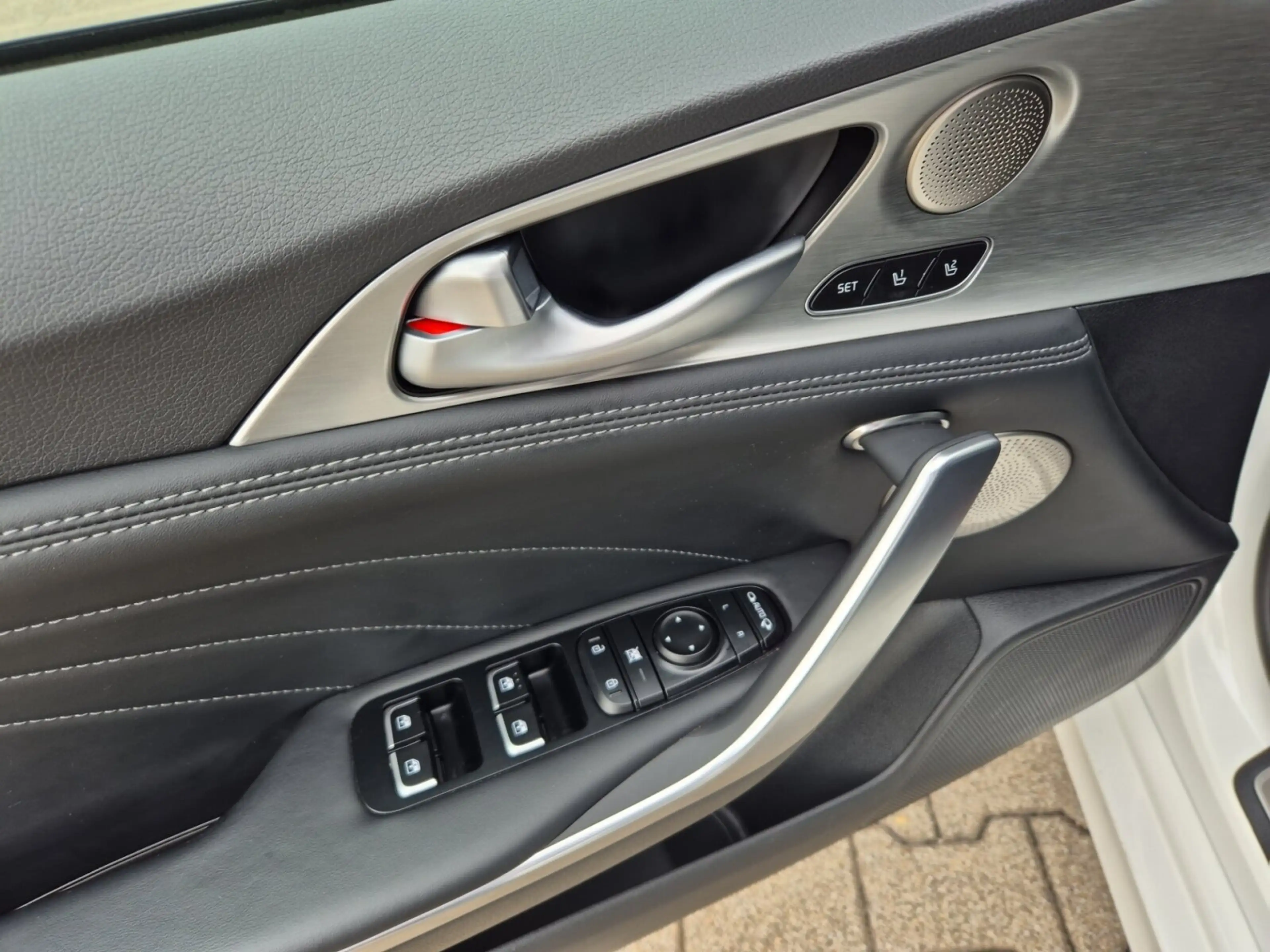 Kia Stinger Stinger 3.3 V6 4WD GT Navi GD Distanzscheiben — photo 16
