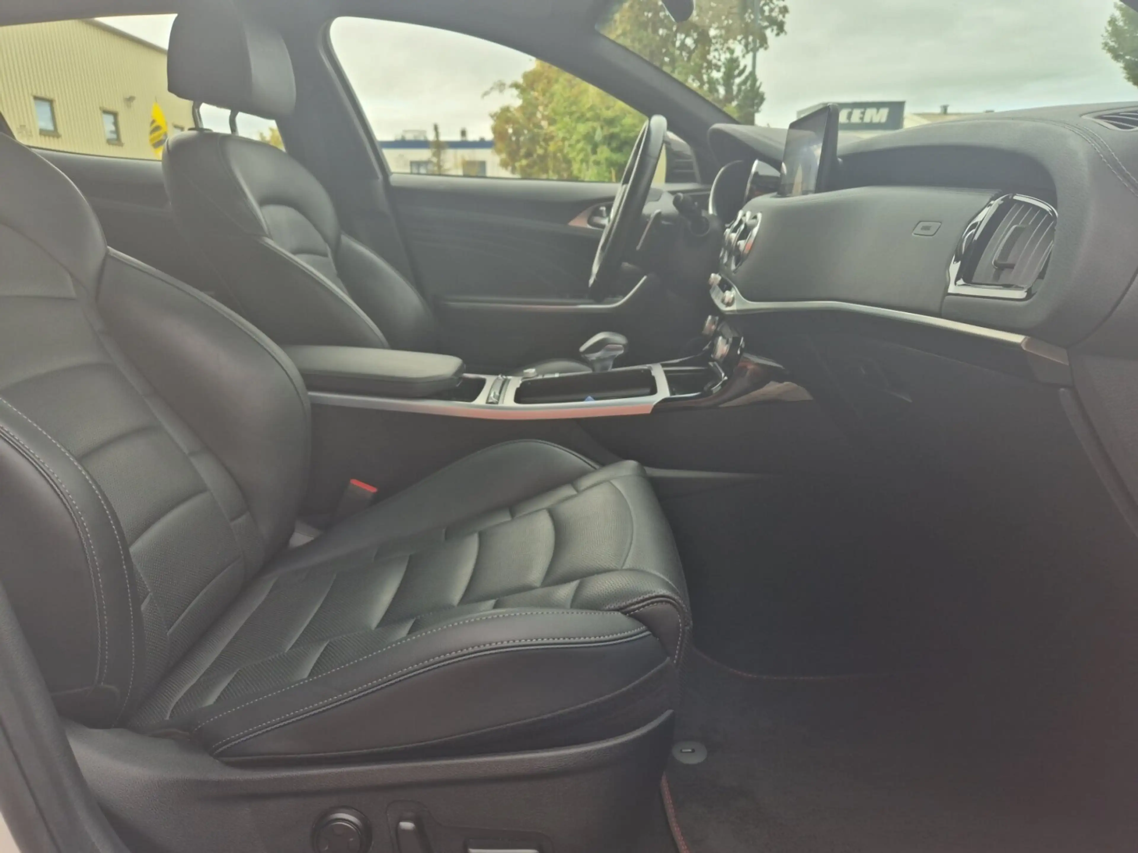 Kia Stinger Stinger 3.3 V6 4WD GT Navi GD Distanzscheiben — photo 7