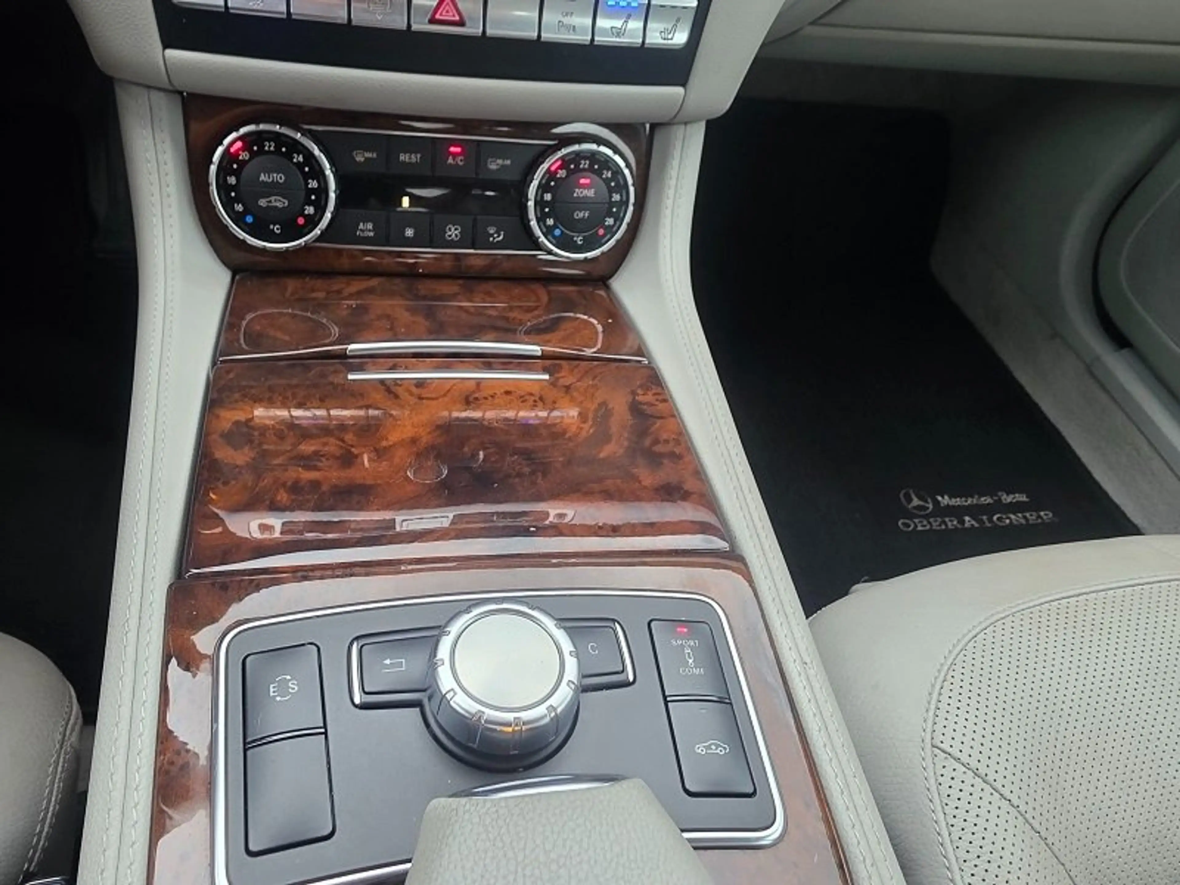 Mercedes-Benz CLS 350 CLS 350 CDI BlueEfficiency 4MATIC Aut. DPF — photo 15