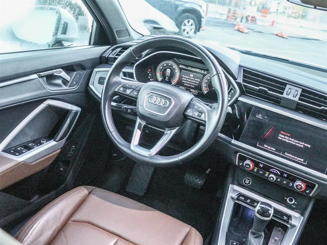 Audi Q3 снимка Audi Q3