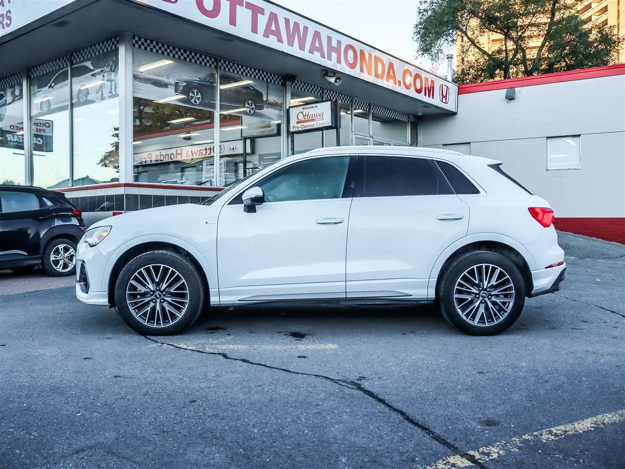Audi Q3 снимка Audi Q3