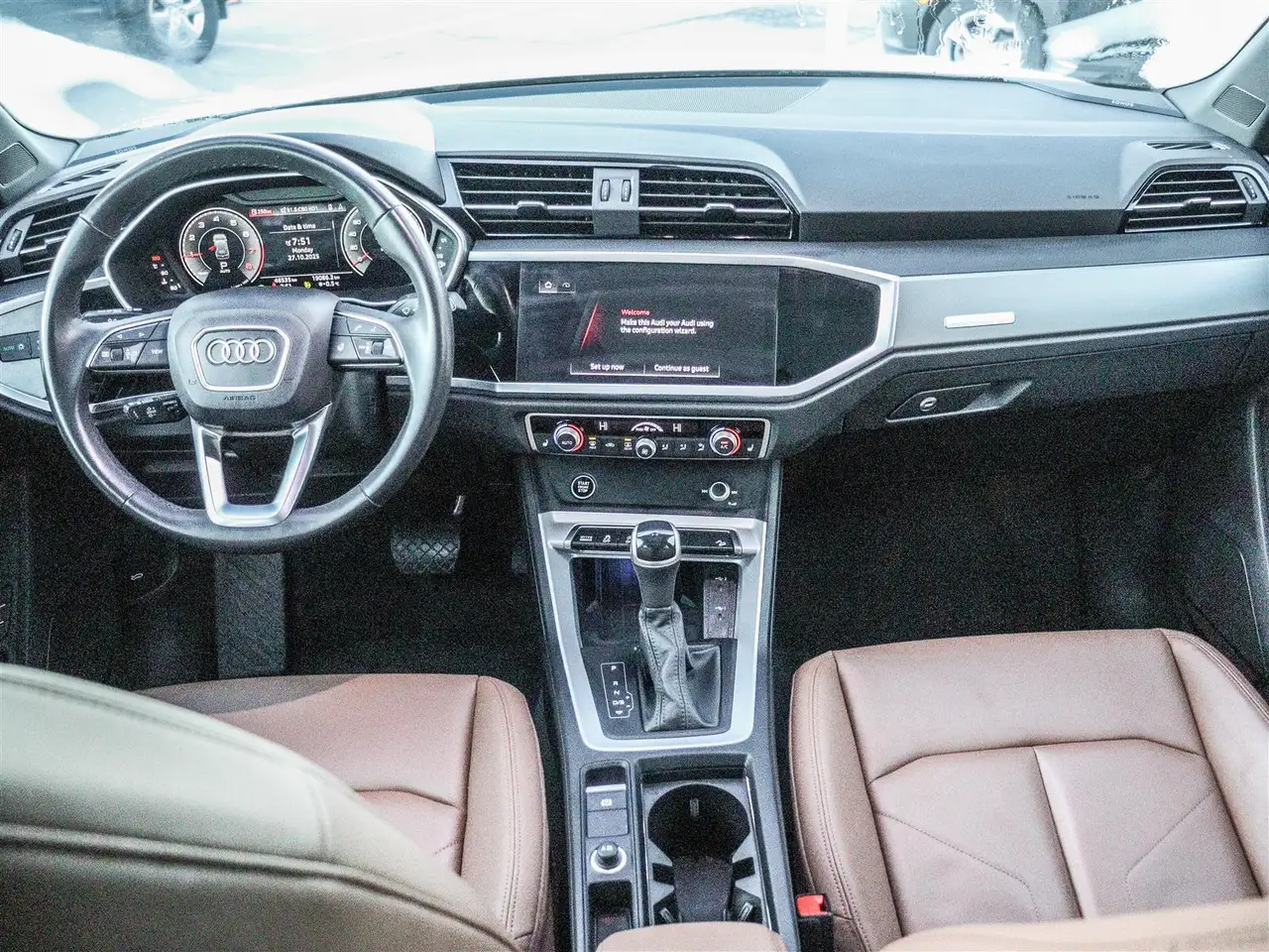 Audi Q3 снимка Audi Q3