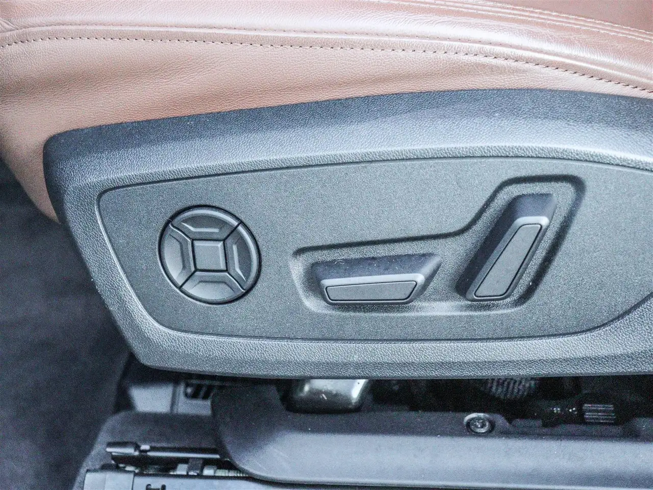 Audi Q3 снимка Audi Q3