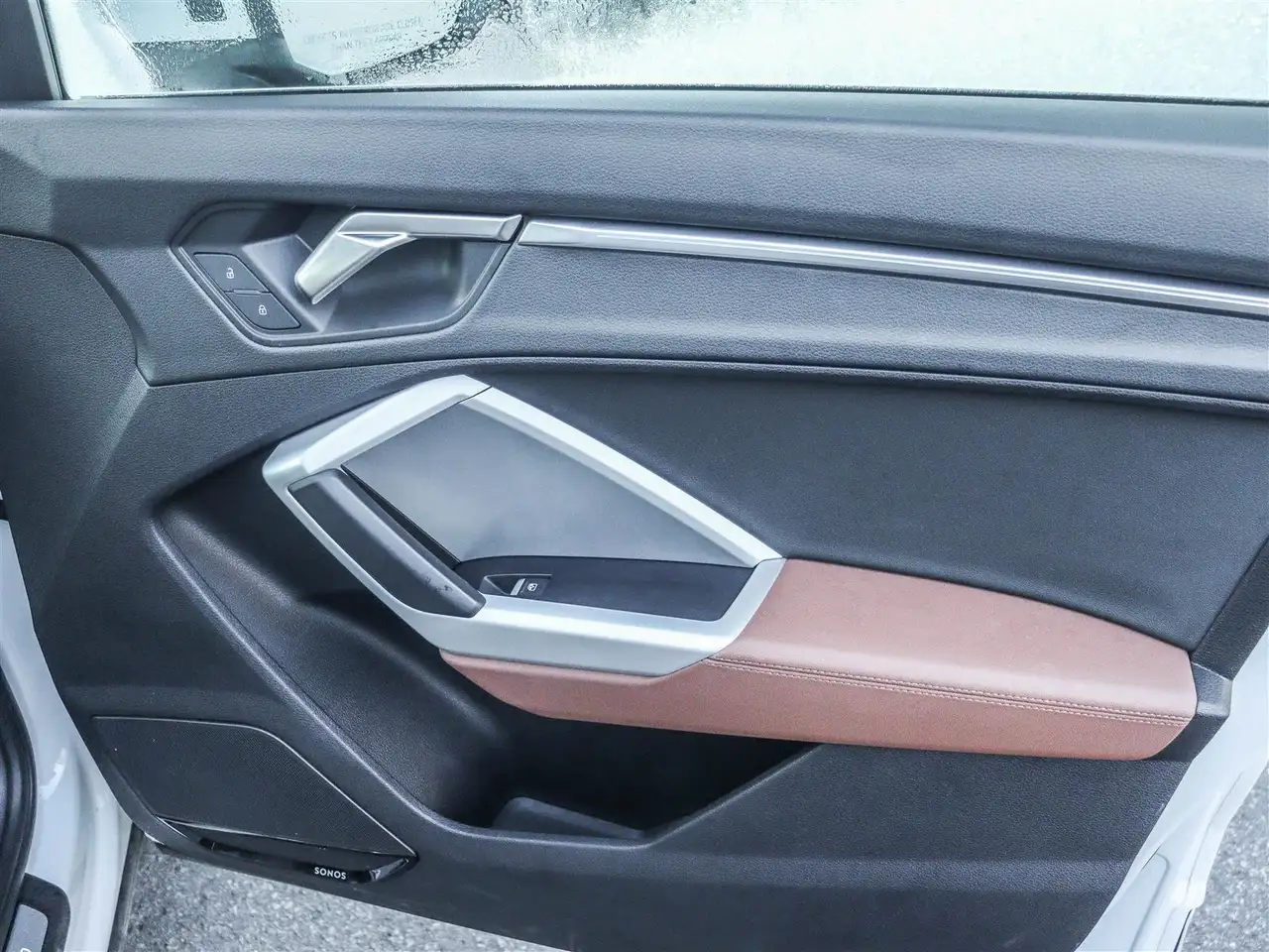Audi Q3 снимка Audi Q3