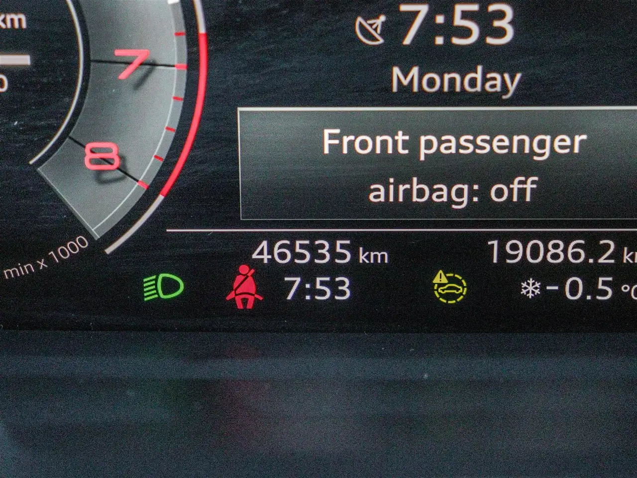 Audi Q3 снимка Audi Q3