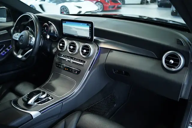 Mercedes-Benz C Class view 15