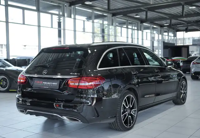 Mercedes-Benz C Class view 8