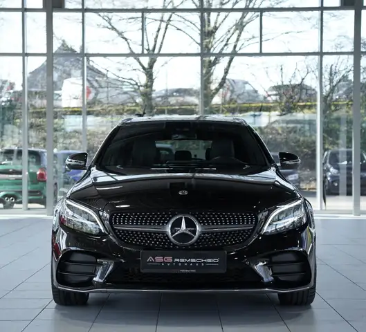 Mercedes-Benz C Class view 3