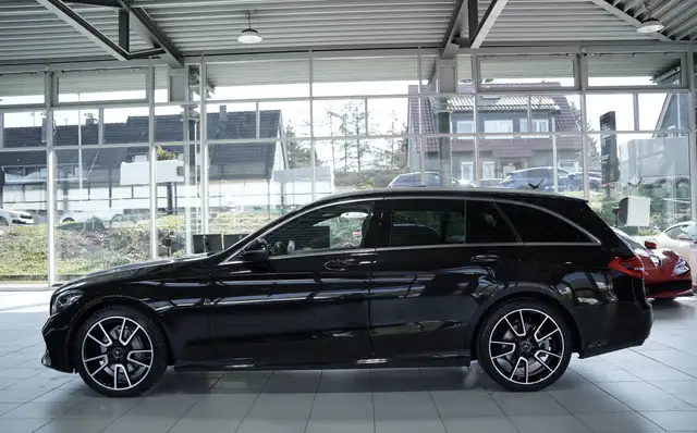 Mercedes-Benz C Class view 11