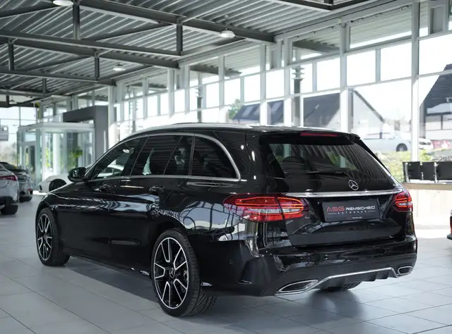 Mercedes-Benz C Class view 10