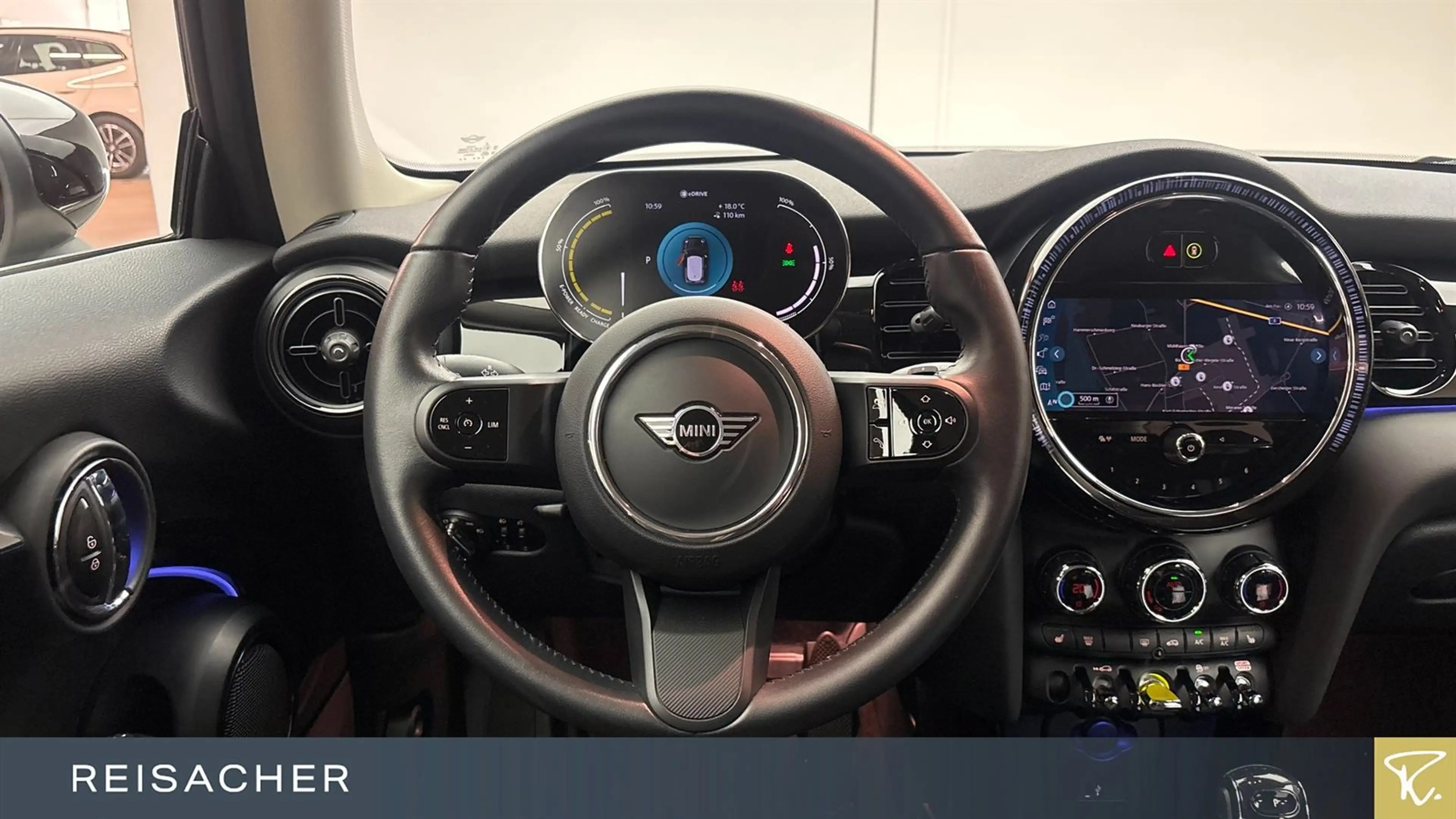 MINI Cooper SE Essential-Trim,Navi,SH,SpoSi,LED — photo 5