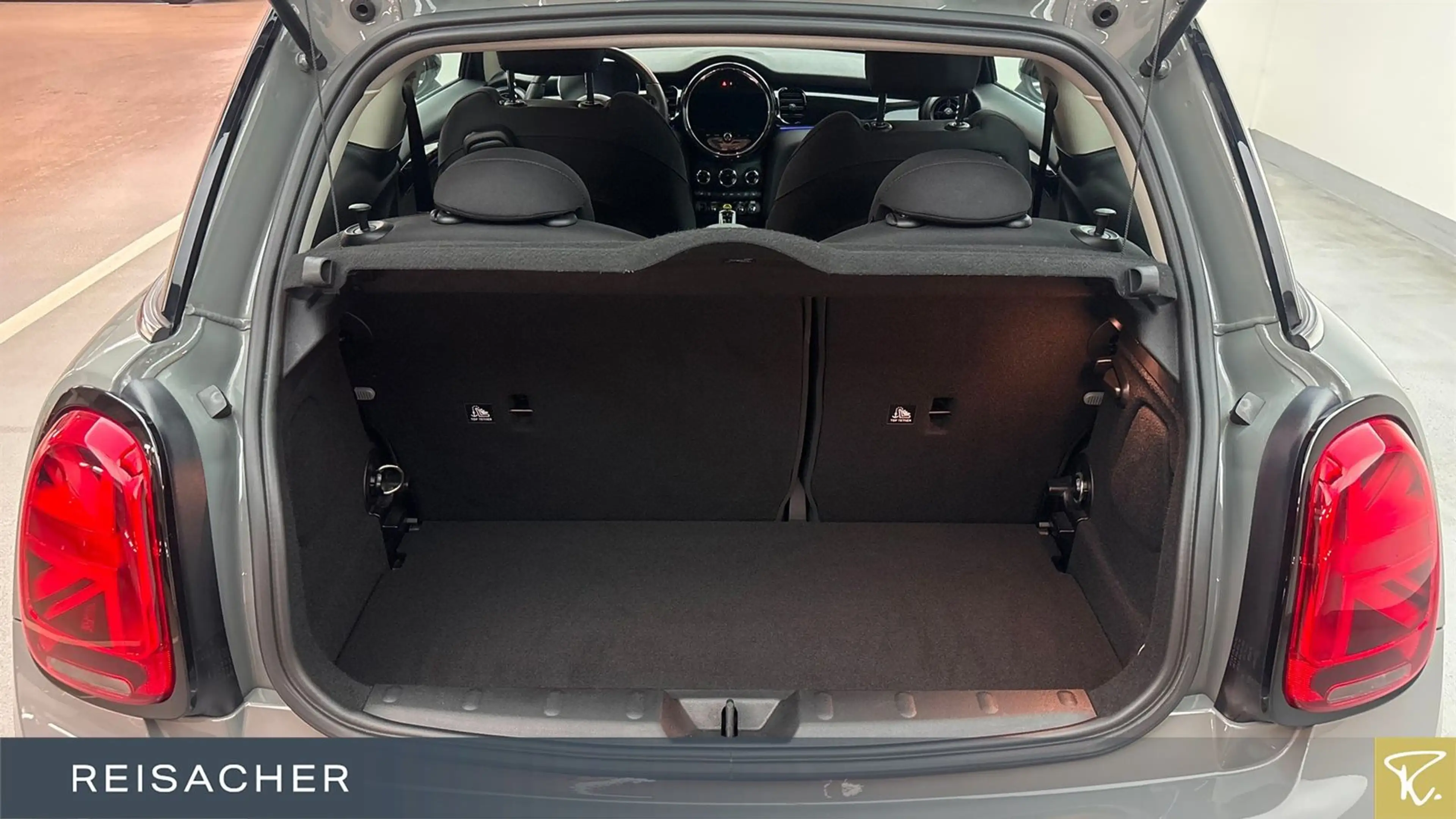 MINI Cooper SE Essential-Trim,Navi,SH,SpoSi,LED — photo 10
