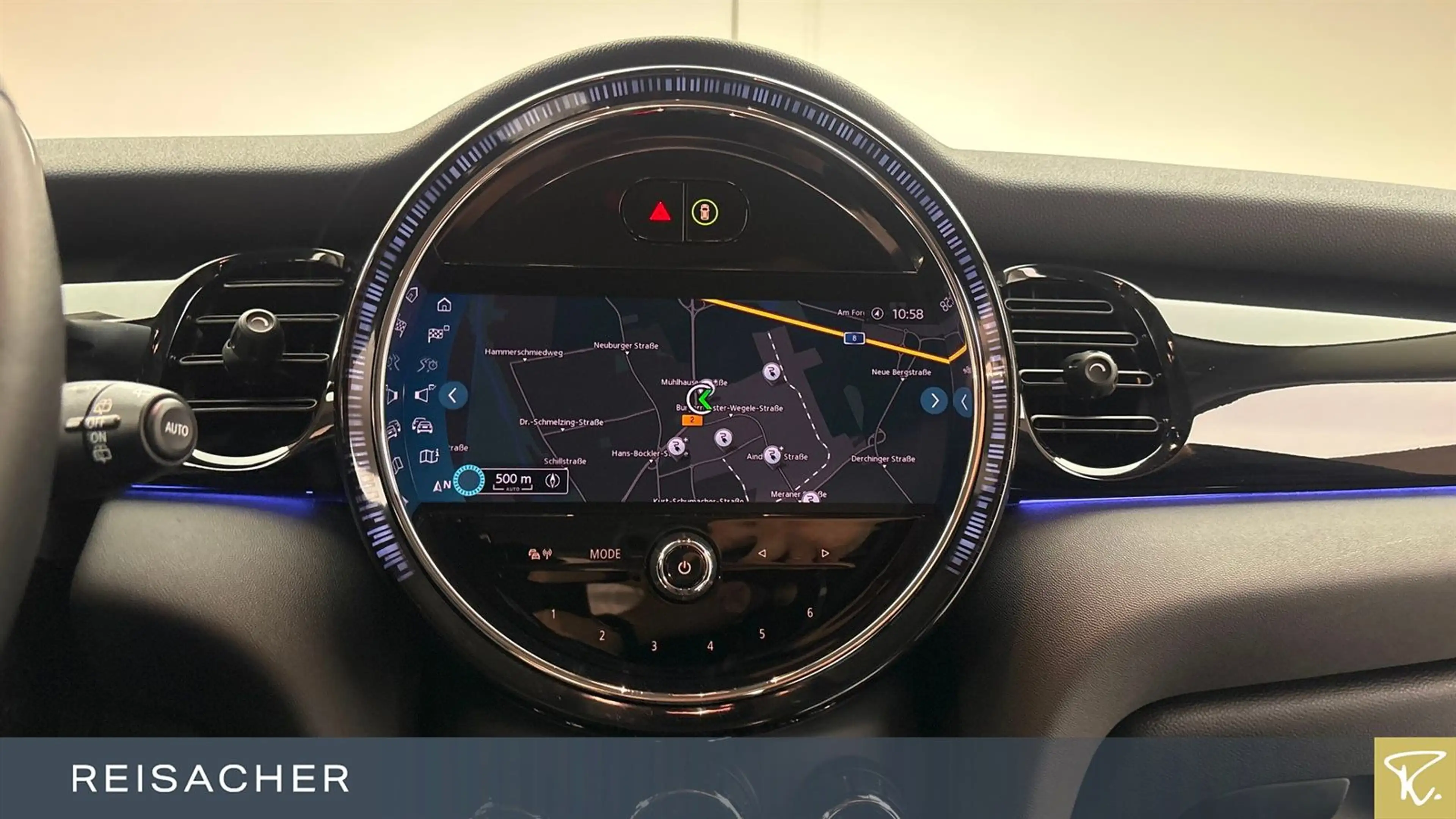MINI Cooper SE Essential-Trim,Navi,SH,SpoSi,LED — photo 12