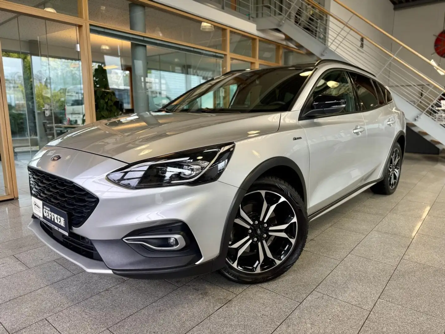 Ford Focus Turnier 1.5 EcoBlue ACTIVE X, ACC, AHK! Navi Argent - 1
