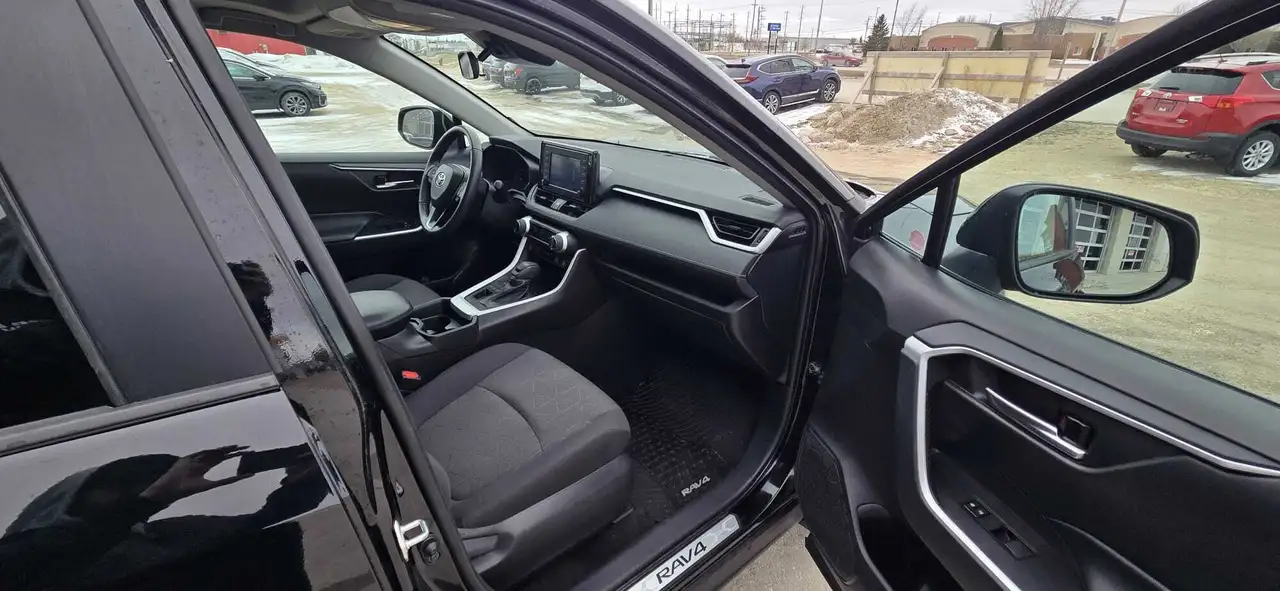 Toyota RAV 4 снимка Toyota RAV 4
