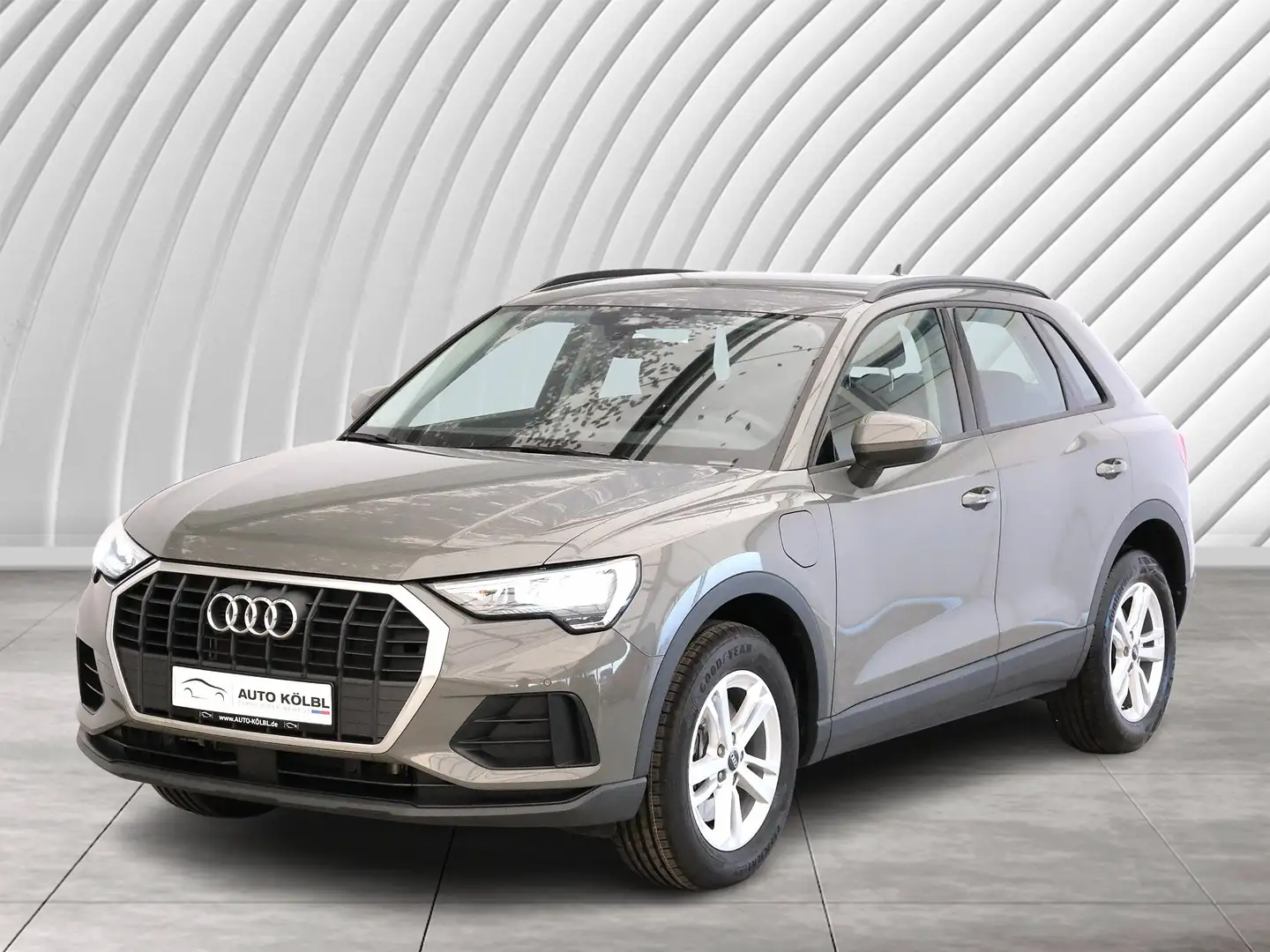 Audi Q3 4 J Batteriegarantie Grijs - 1
