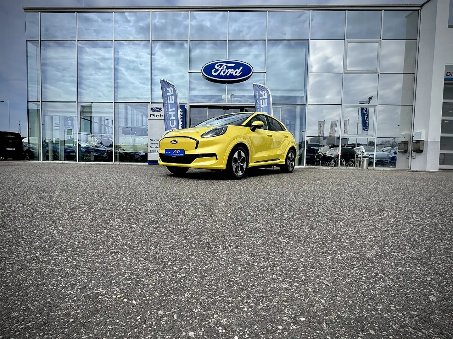 Ford Puma E-Gen 43kWh 168PS Aut. WOW Vorführwagen AKTION Jaune - 1
