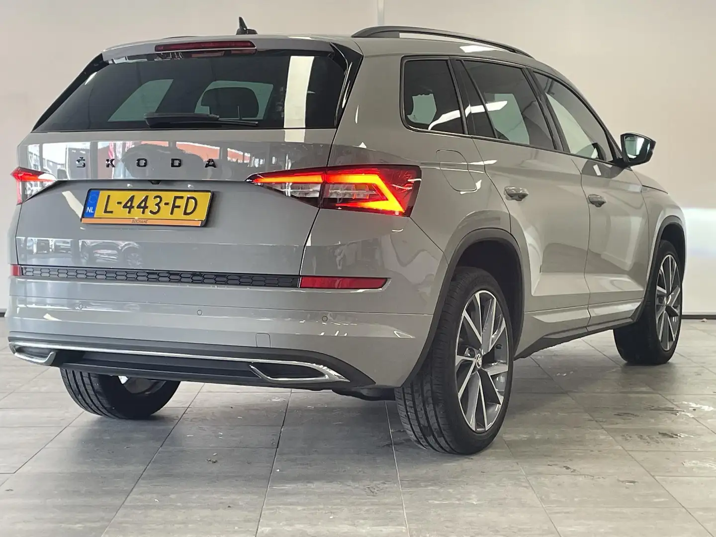 Skoda Kodiaq 1.5 TSI Sportline | 1e-EIG. | VIRTUAL | CAMERA | C Gris - 2