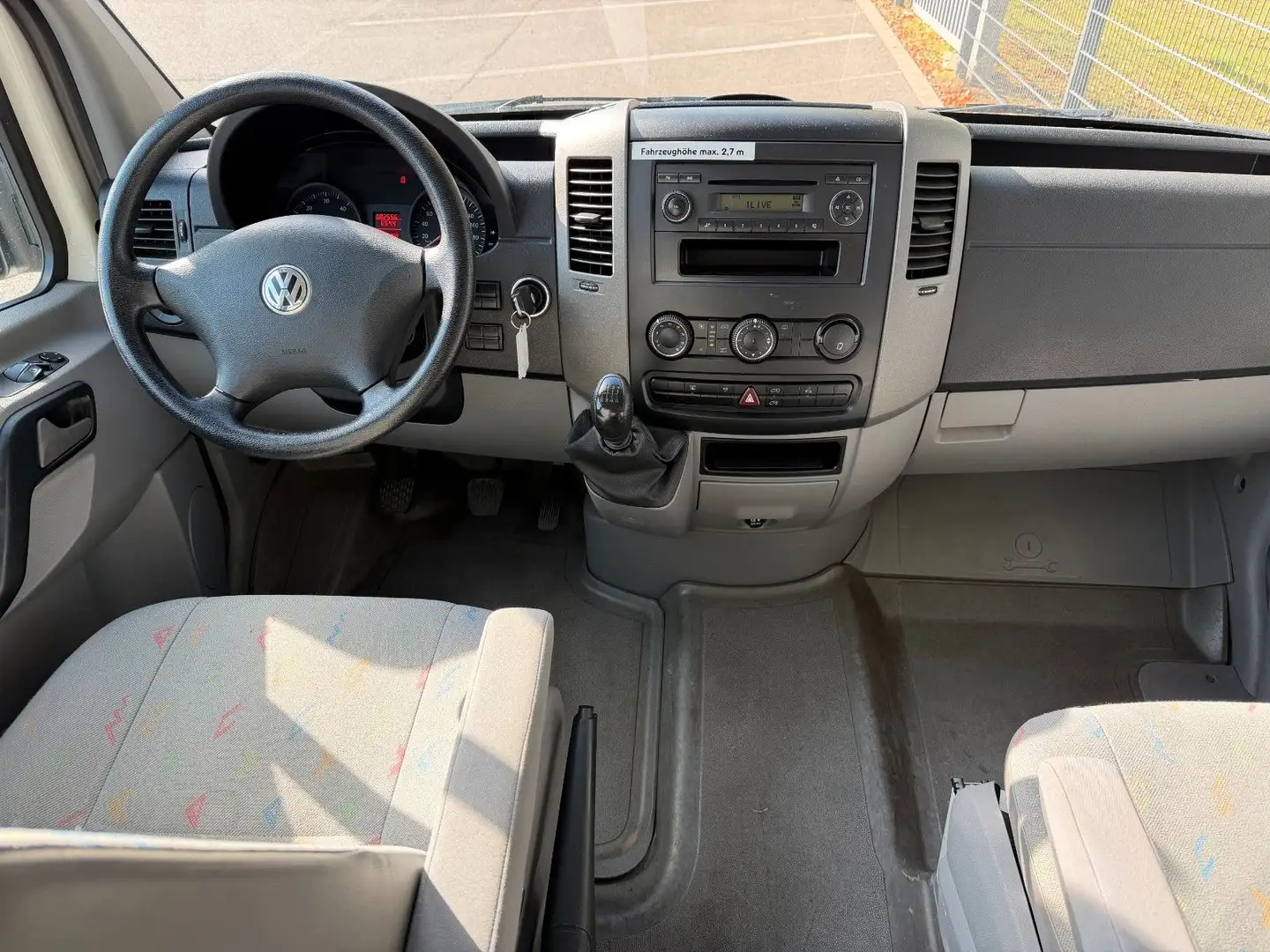 Volkswagen Crafter Kombi 30 mittel L2H2 Hochdach Grau - 2