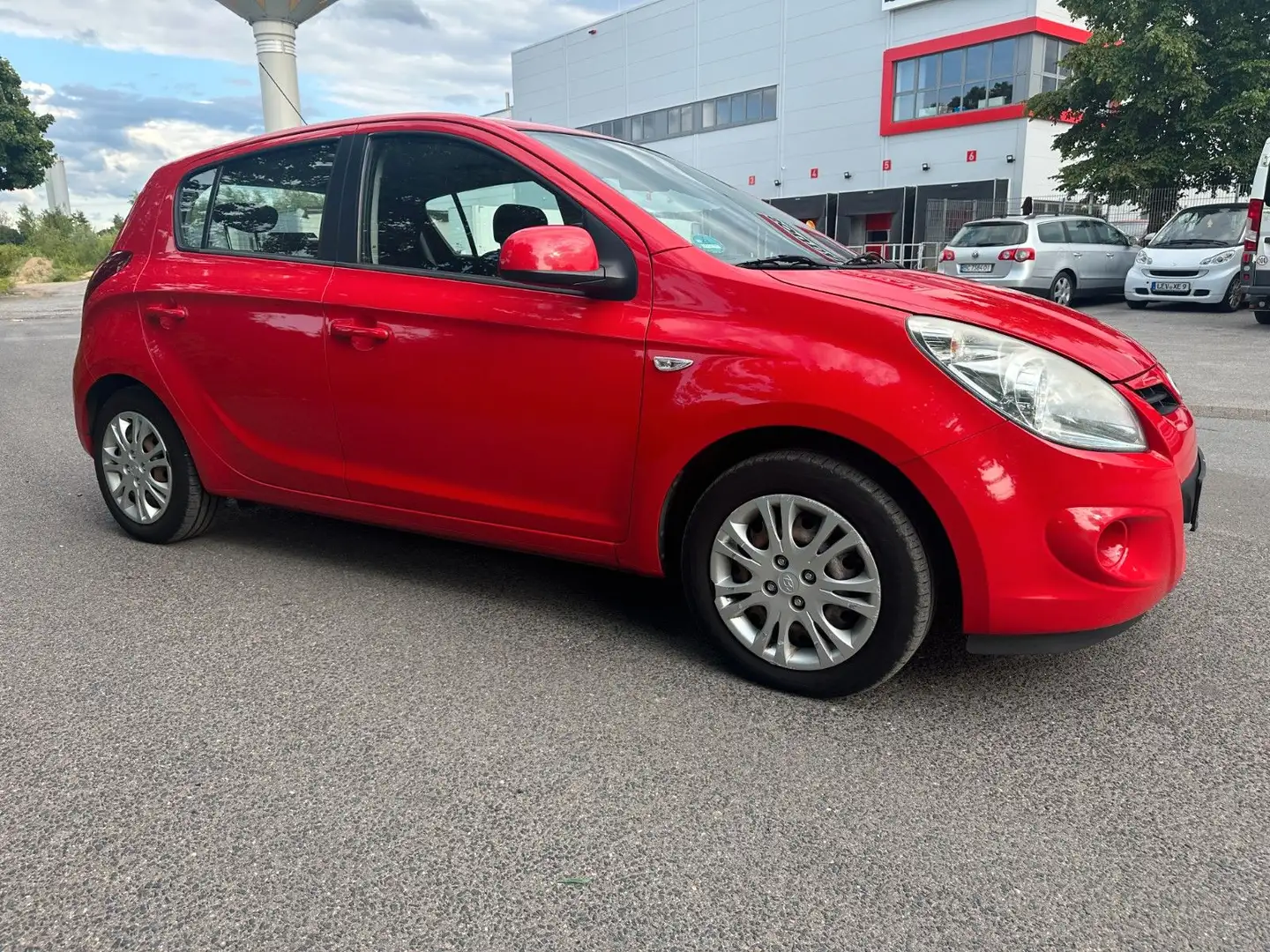 Hyundai i20 1.4 Comfort Automatik Red - 1