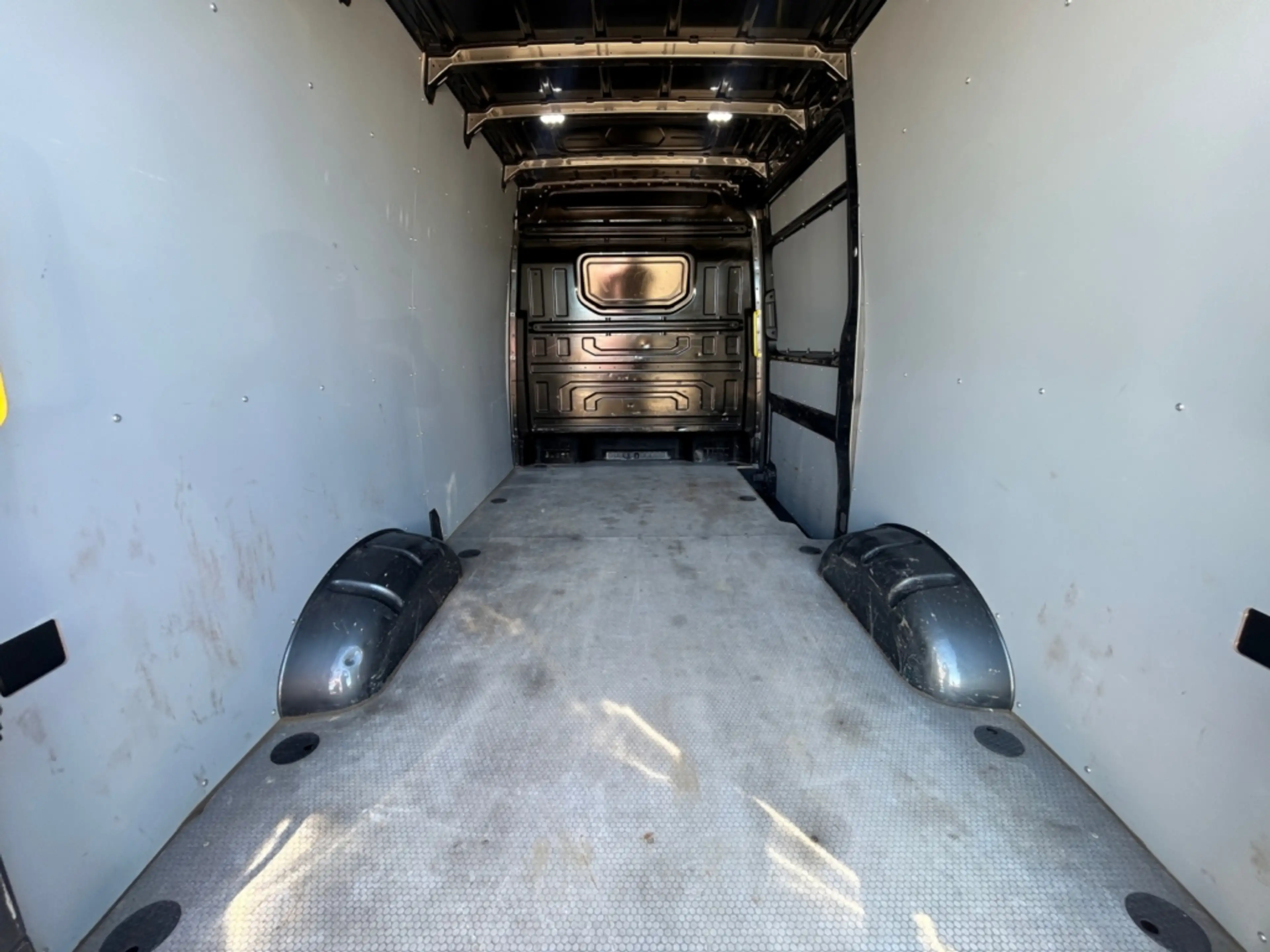 Volkswagen Crafter 4MOTION H2 L3 2.0TDI|DSG|3places|Navi|75l| — photo 14