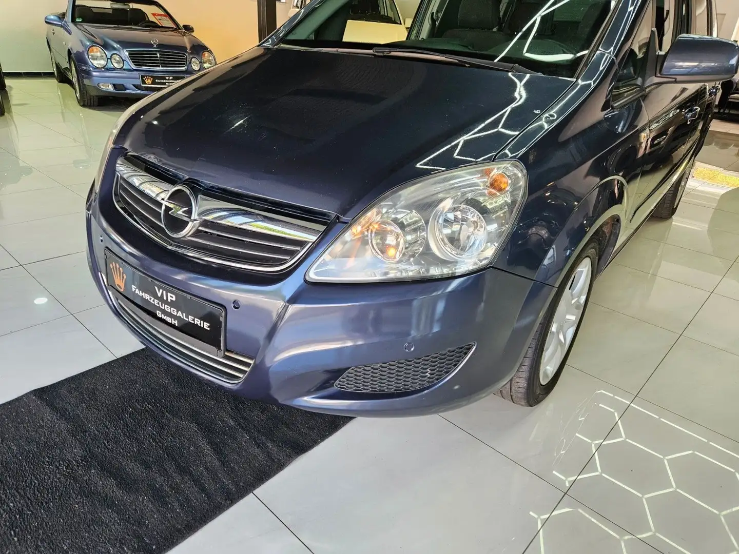 Opel Zafira B Edition,,7-Sitzer,,Klima,Tuv-Au Neu,Eur Grau - 2