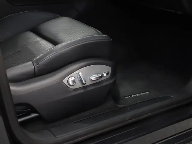 Porsche Macan Ansicht 38